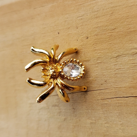 Avon Jewelry - Vintage Avon gold & crystal spider 1 earring